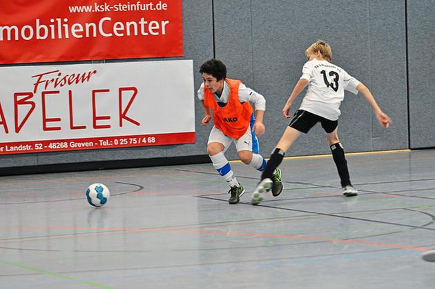 Futsal-Hallenturnier-beim-SC-Reckenfeld-Ordentlich-Dampf-unterm-Dach_image_630_420f_wn